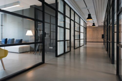 Bureaux et espaces coworking | nastuh abootalebi yWwob8kwOCk unsplash min
